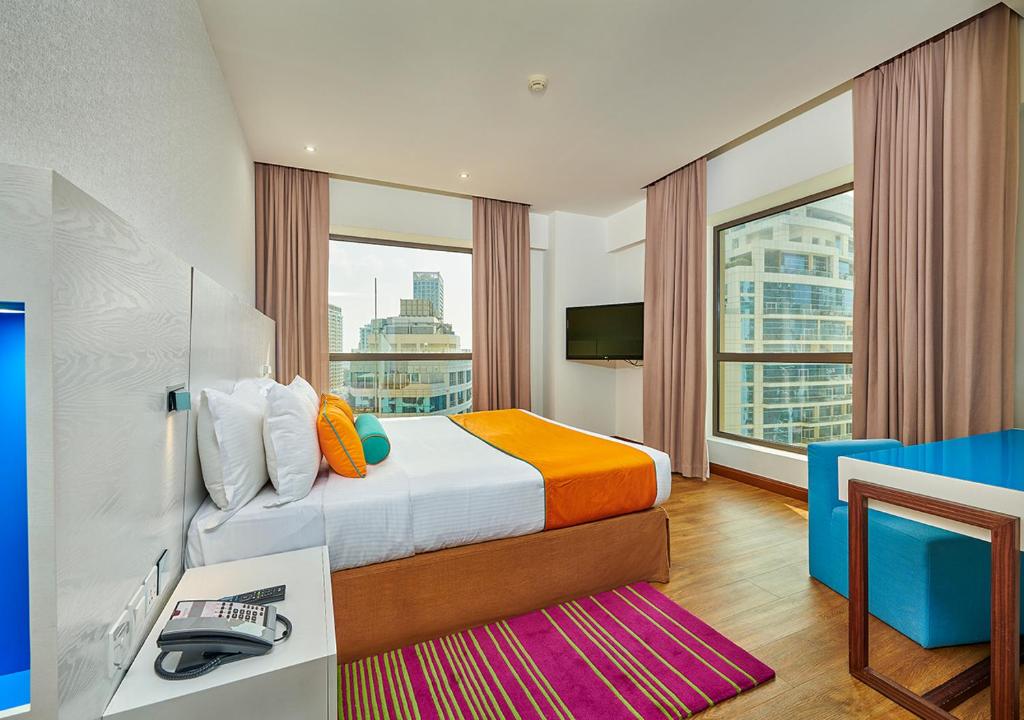 Ramada Hotel and Suites by Wyndham Dubai Jbr (ex. Hawthorn Suites) ціна