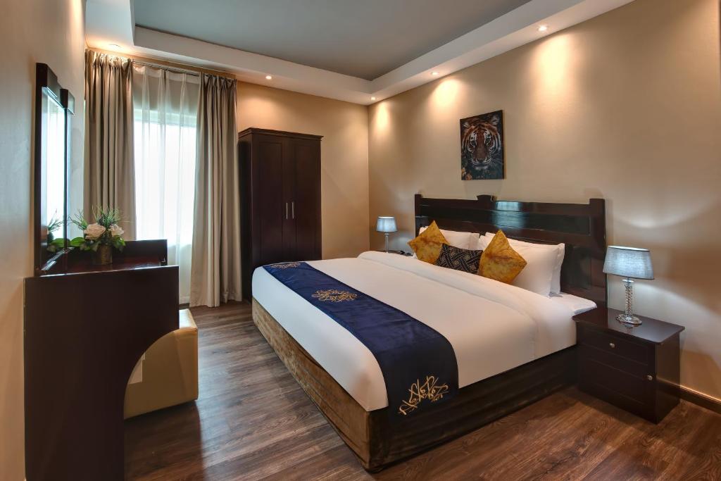 Al Bustan Tower Hotel Suites Zjednoczone Emiraty Arabskie ceny