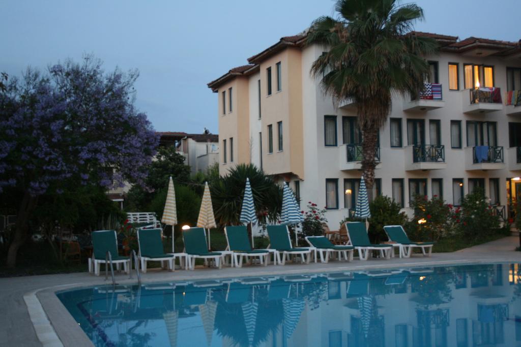 Відпочинок в готелі Bezay Hotel Фетхіє Туреччина