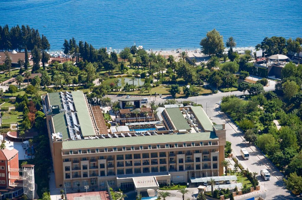 Туры в отель Crystal De Luxe Resort & Spa - All Inclusive Кемер Турция