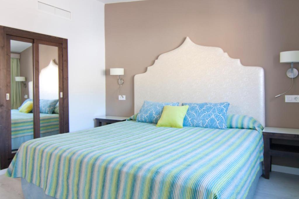 Hot tours in Hotel Hoposa Bahia Mallorca Island Spain