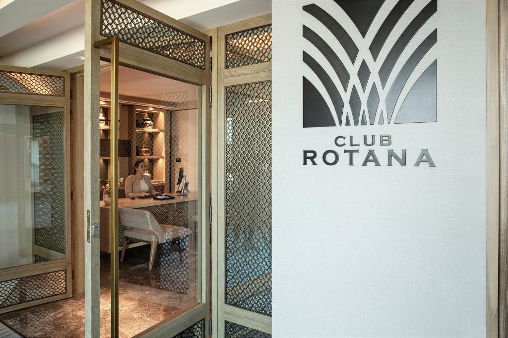 Saadiyat Rotana Resort & Villas, ОАЭ