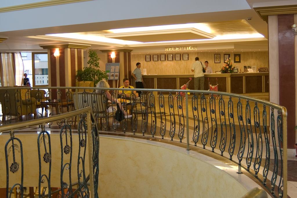 Hotel rest Marina Royal Palace