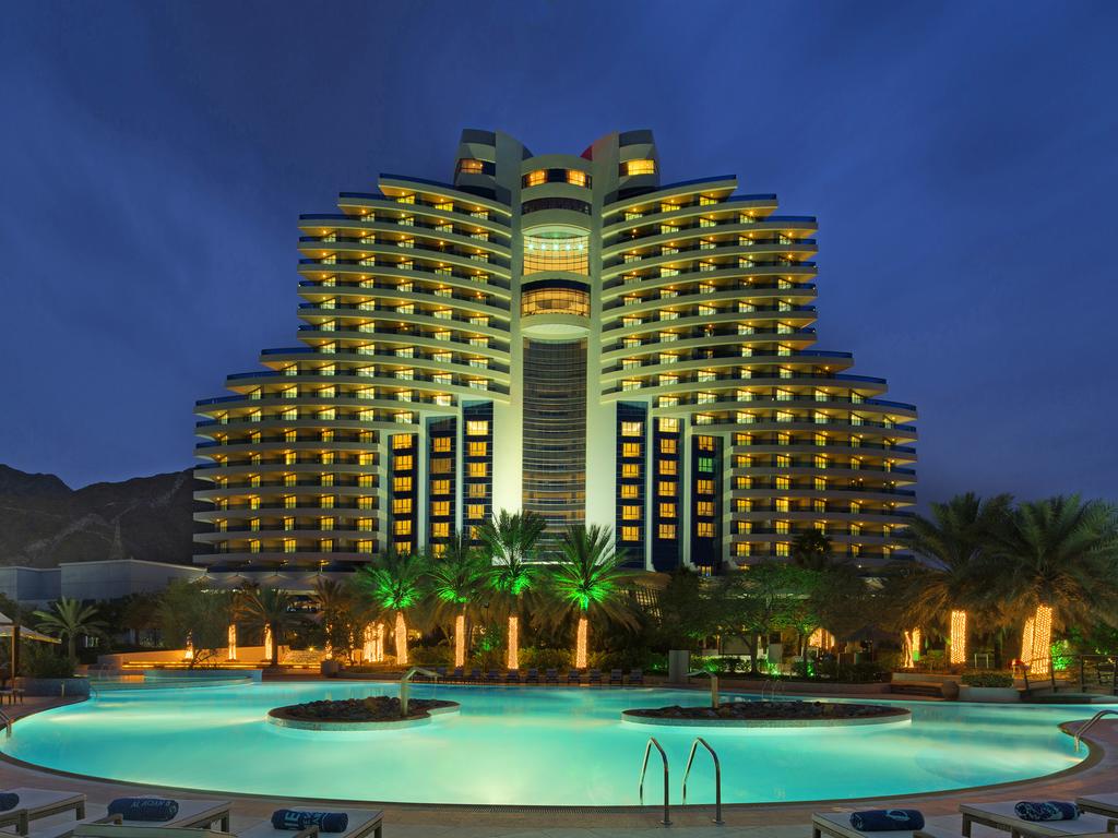 Le Meridien Al Aqah Beach Resort, фото отдыха
