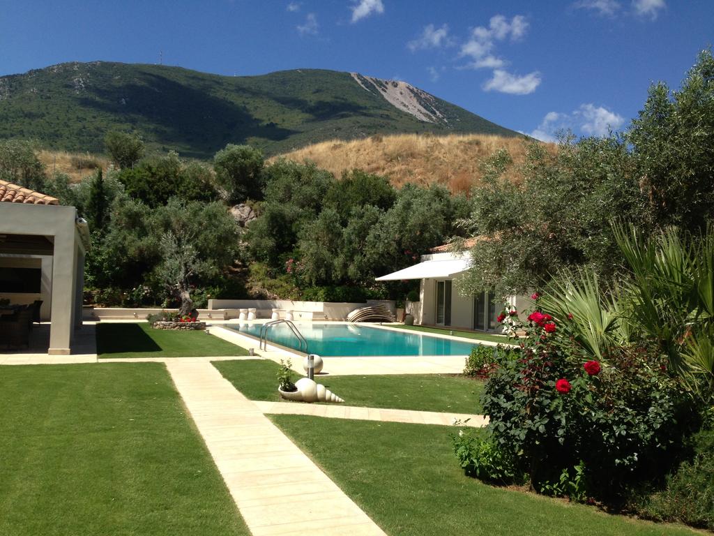Горящие туры в отель Villa Marble Resort Аттика Греция