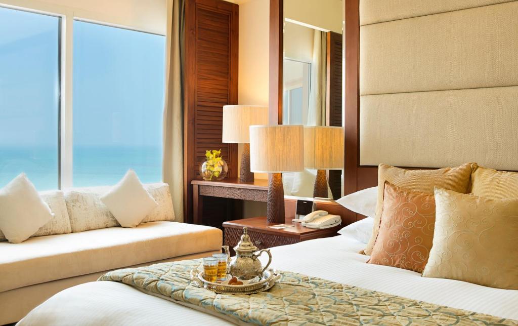 Тури в готель Danat Jebel Dhanna Resort Абу Дабі