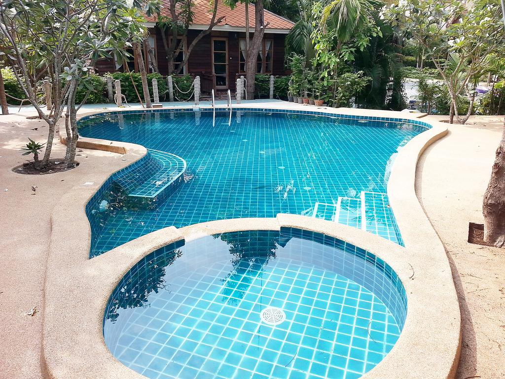 Туры в отель Deeden Pattaya Resort Паттайя Таиланд