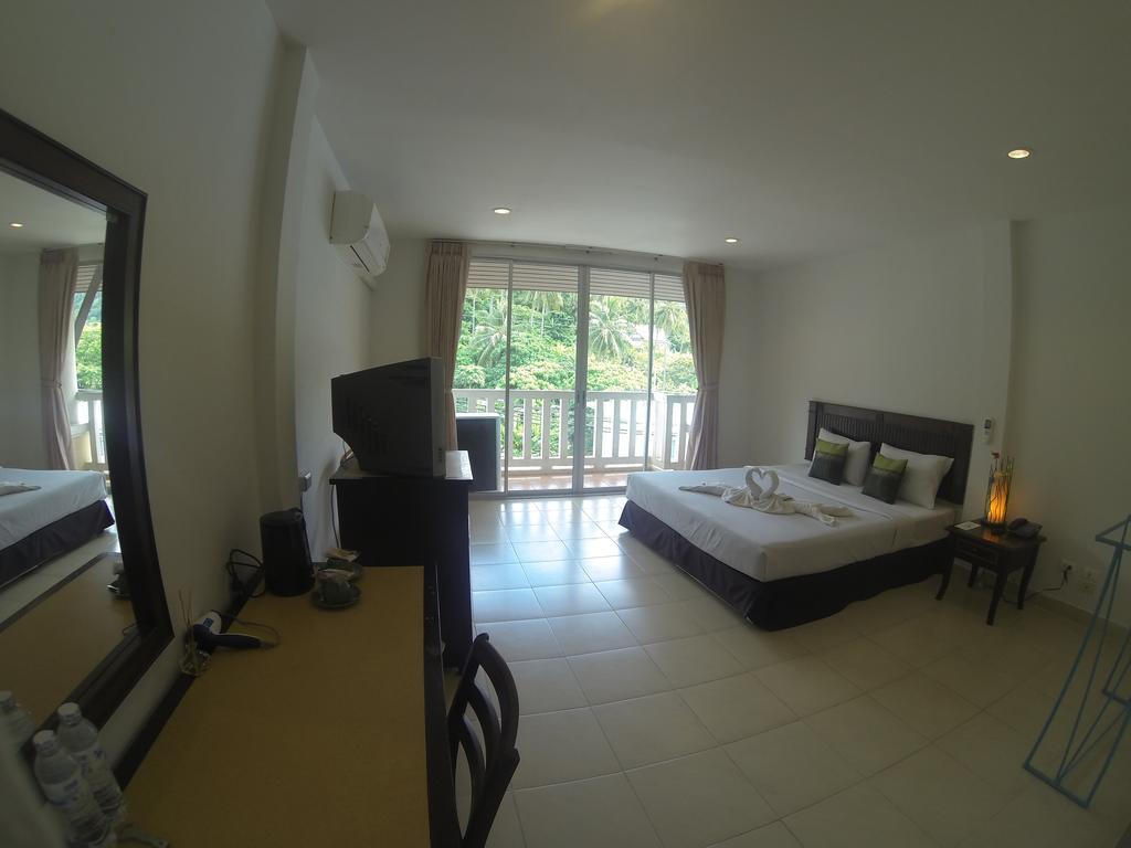 Hot tours in Hotel Karon Living Room