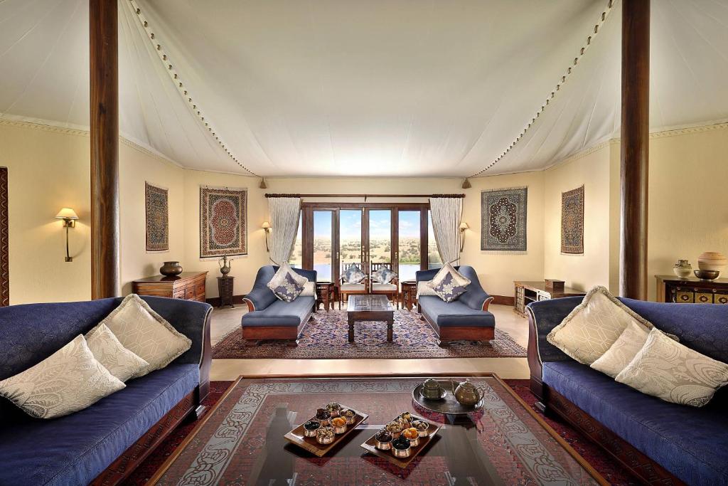 Тури в готель Al Maha, a Luxury Collection Desert Resort & Spa Курорт в пустелі ОАЕ