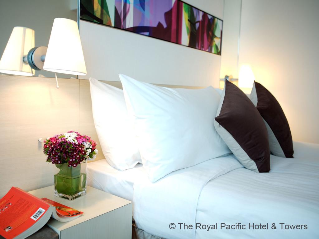 Гарячі тури в готель Royal Pacific Hotel & Towers Коулун