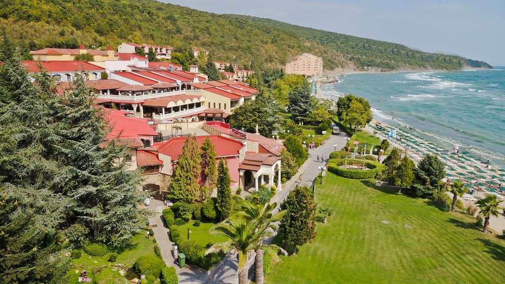 Горящие туры в отель Villas Elenite Елените Болгария