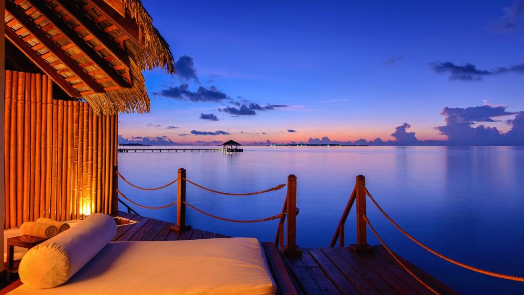 Hotel, Maldives, Raa Atoll, Adaaran Prestige Water Villa Meedhupparu