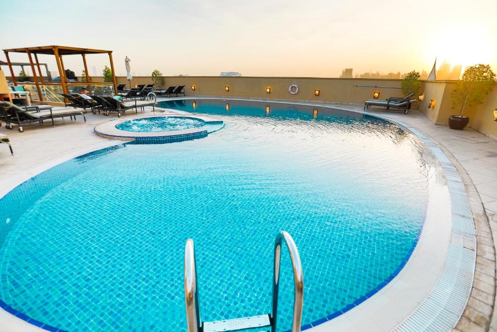 Elite Byblos Hotel (ex. Coral Dubai Al Barsha), фотографии территории