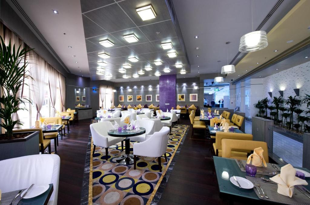 Time Grand Plaza Hotel, Dubai Airport, фотограції туристів