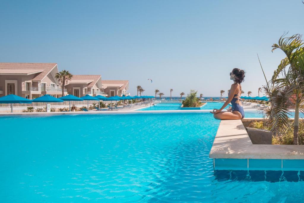 Відпочинок в готелі Pickalbatros Sea World Resort Марса Алам Єгипет