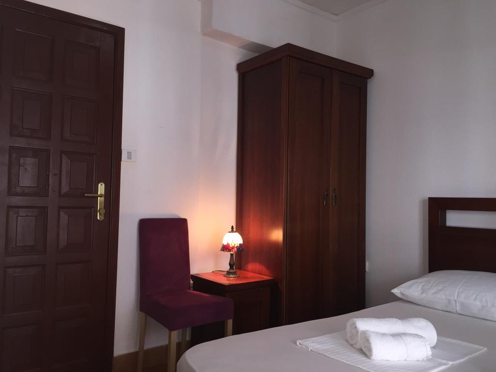 Відпочинок в готелі Apartments Adok Stan Будва Чорногорія