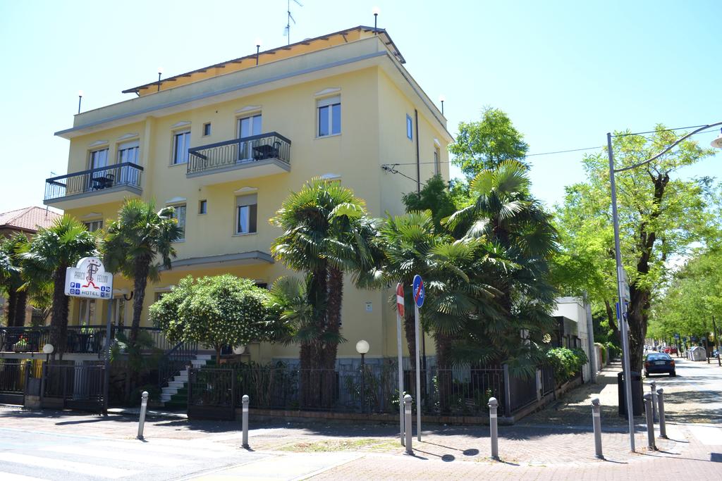 Hotel reviews Parco Fellini Residence