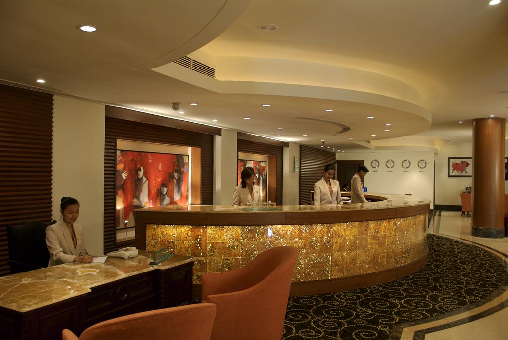 Hotel reviews Taj Deccan