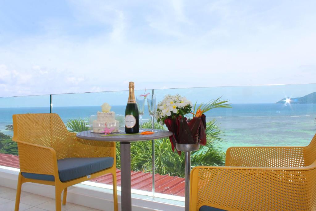 Le Relax Hotel And Restaurant, Маэ (остров), фотографии туров