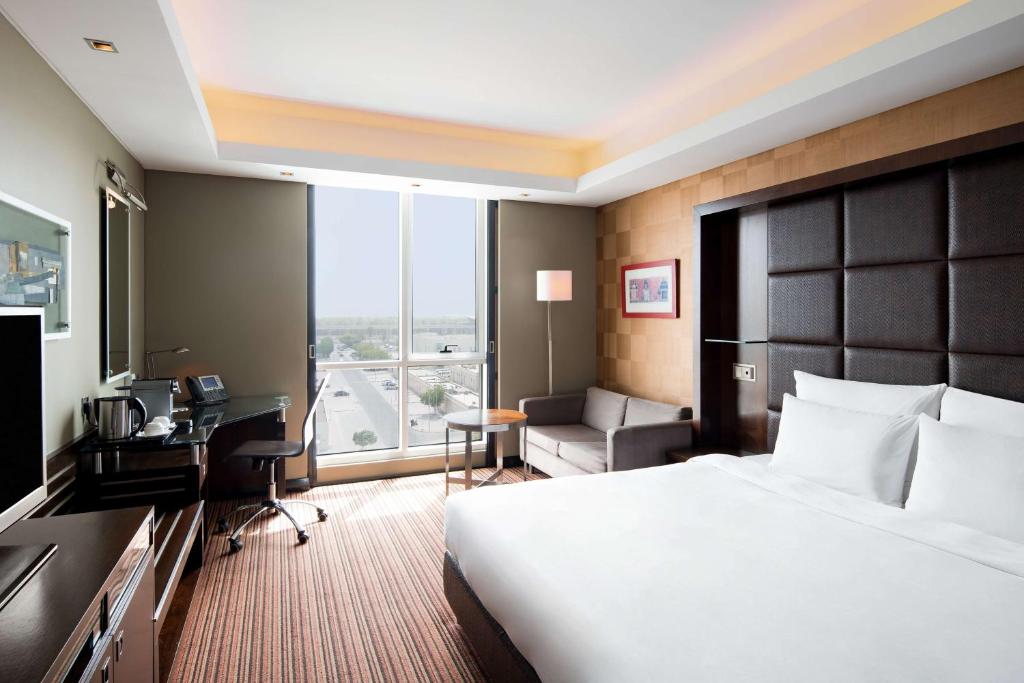 Отель, 4, Radisson Blu Hotel, Dubai Media City