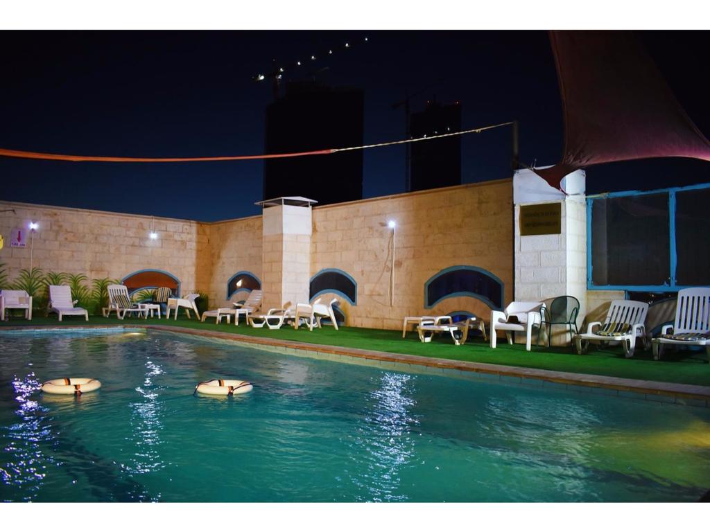 Dana Plaza Hotel, Амман ціни