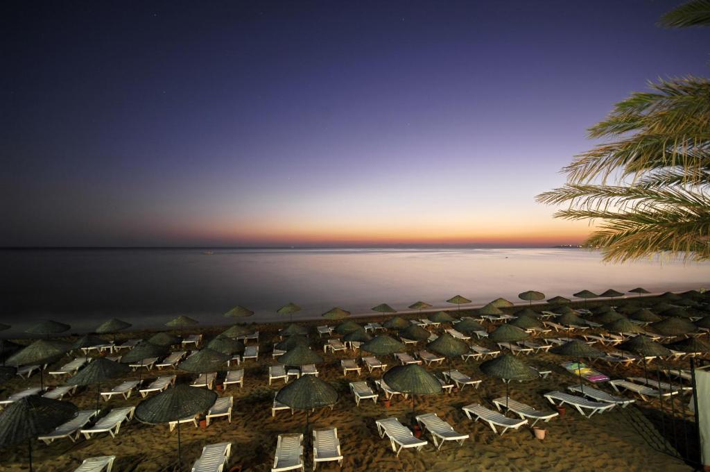 Горящие туры в отель Aska Just In Beach Hotel Аланья Турция