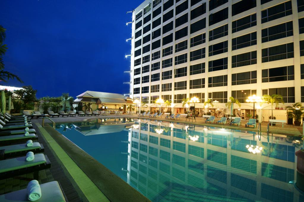 Bangkok Palace Hotel цена