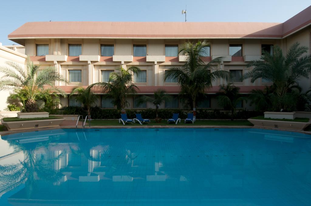 The Gateway Hotel Ummed Ahmedabad, Indie, Ahmadabad, wakacje, zdjęcia i recenzje
