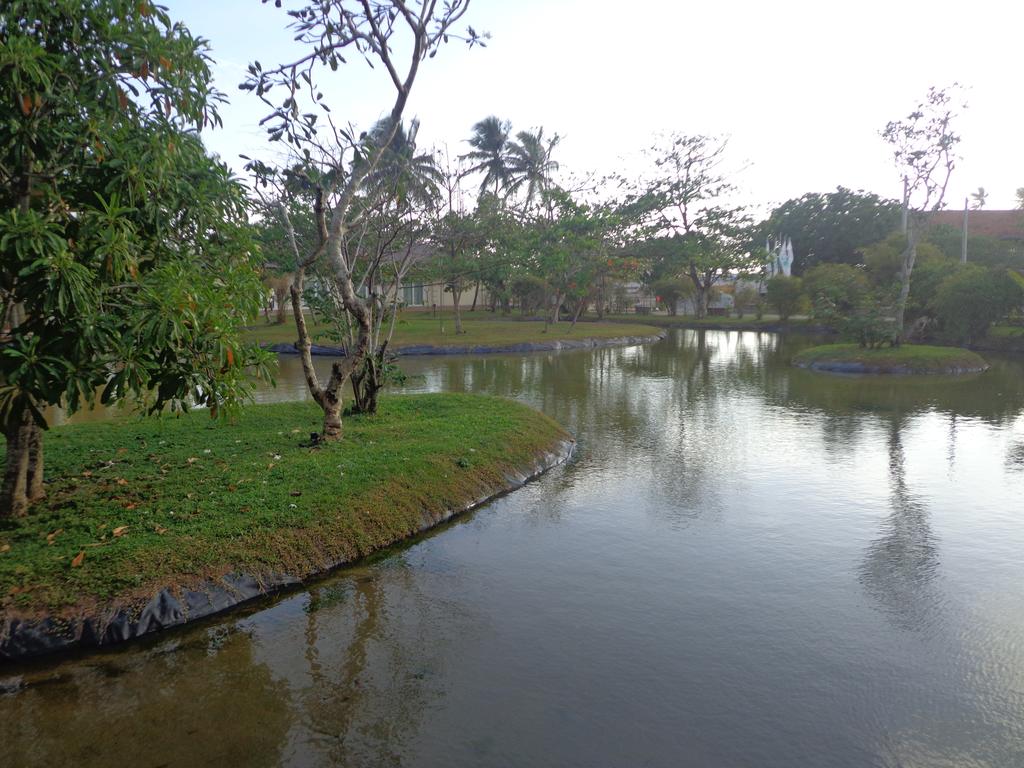 Горящие туры в отель South Lake Resort Коггала Шри-Ланка