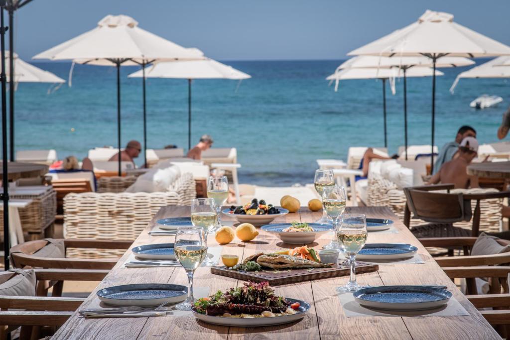 Отель, Ираклион, Греция, Parthenis Beach Suites By The Sea