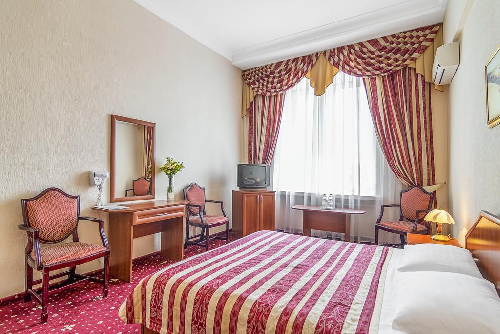 Recenzje hoteli, Украина