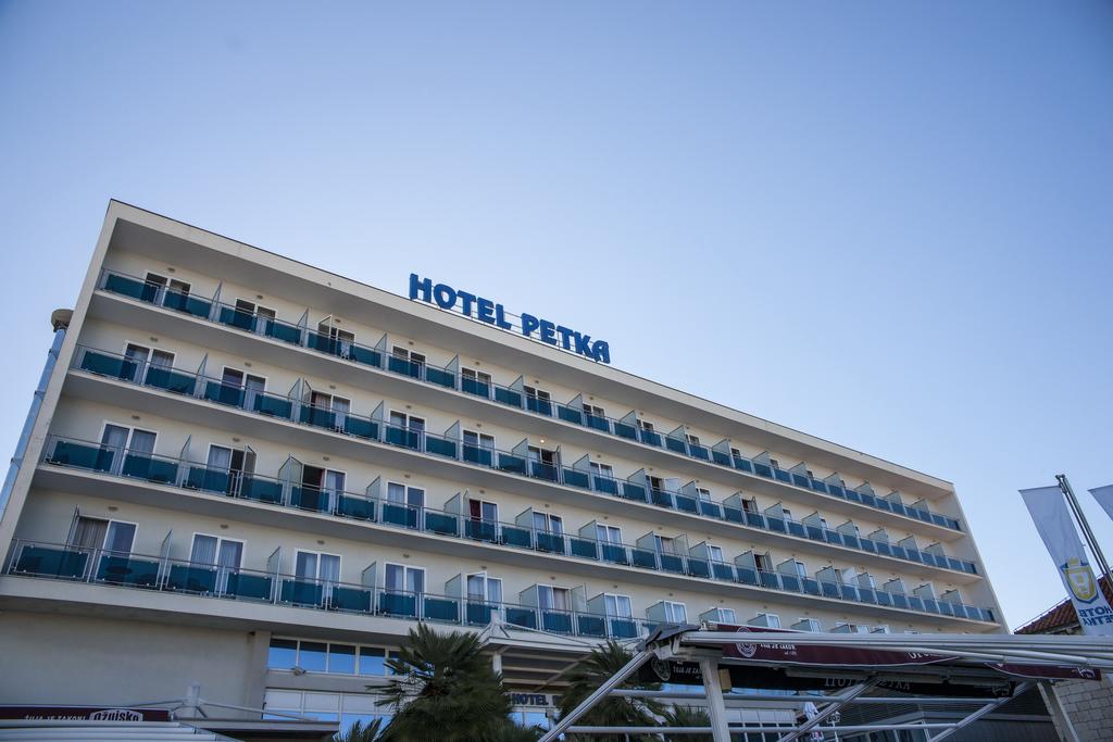 Горящие туры в отель Petka Hotel