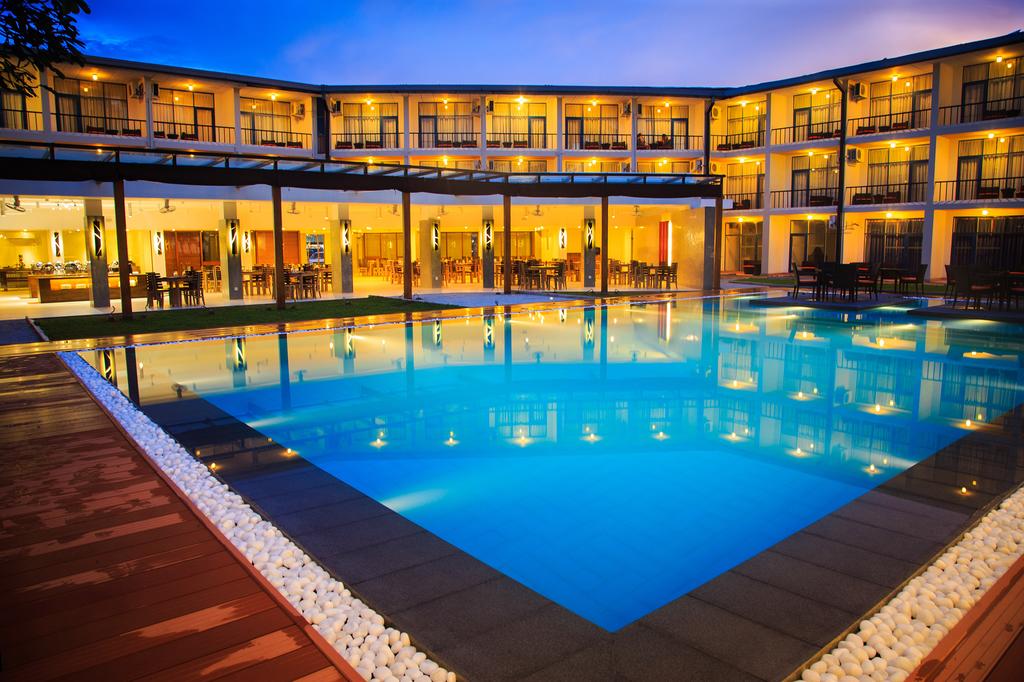 Tours to the hotel Camelot Beach Hotel Negombo