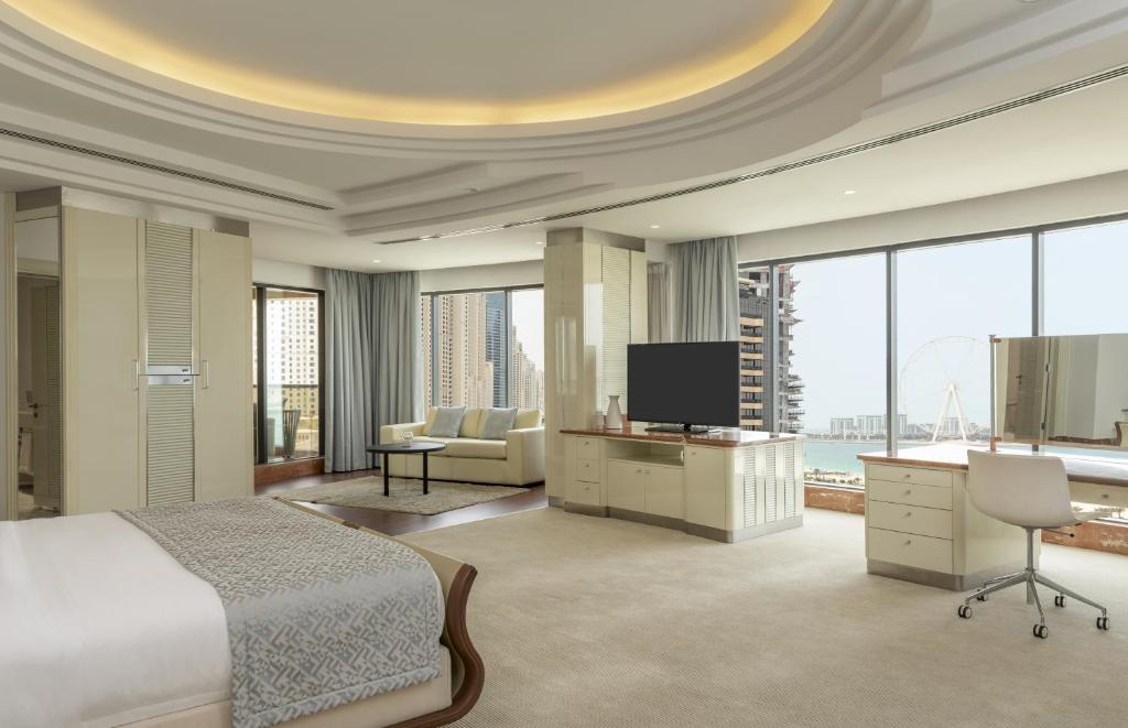 Le Royal Meridien Beach Resort & Spa Dubai, розваги