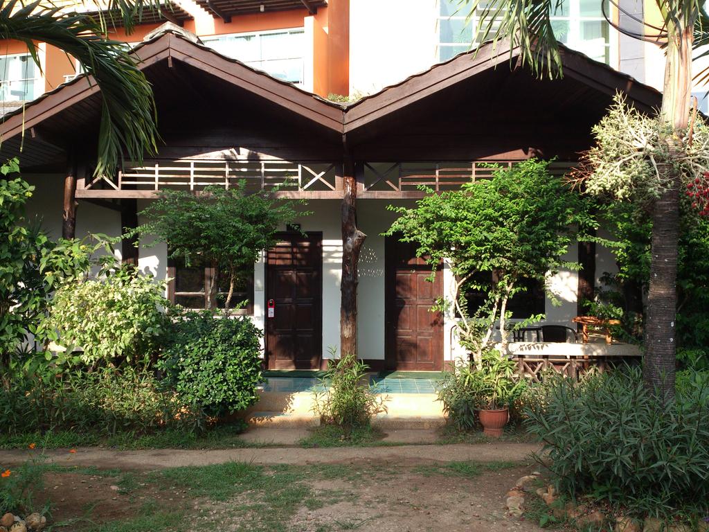 Цены в отеле The Krabi Forest Home Stay