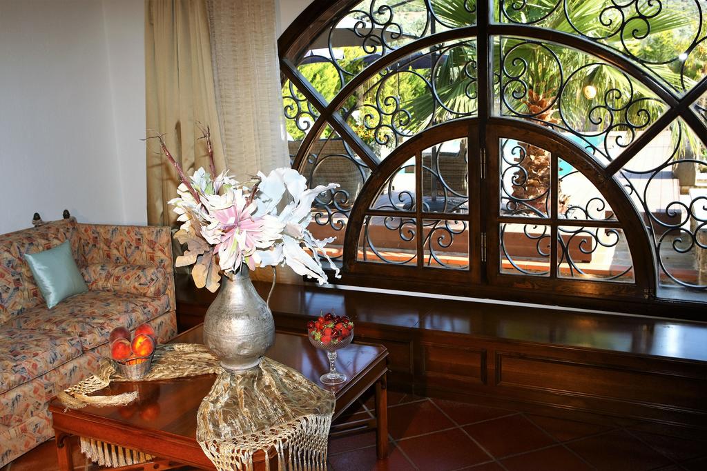 Відпочинок в готелі Villa Byblos Luxury