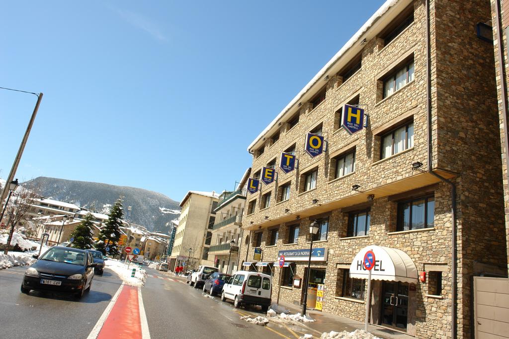 Hotel prices Apartamentos Roc Del Castell