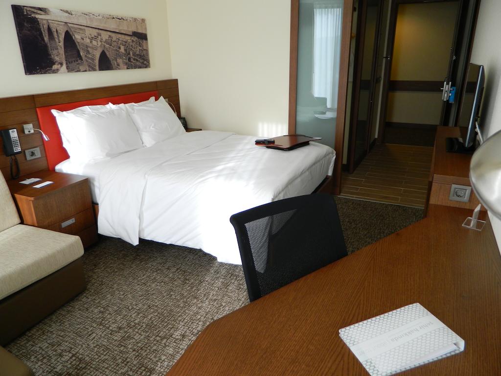 Відпочинок в готелі Hampton By Hilton Samsun Самсун
