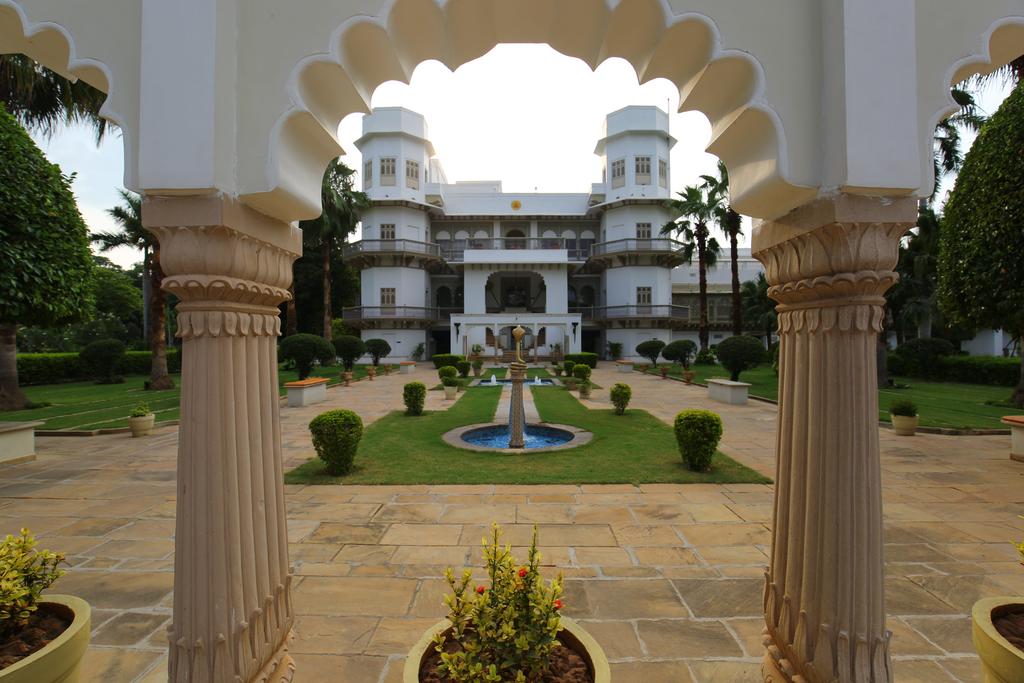 Usha Kiran Palace, 4, photos