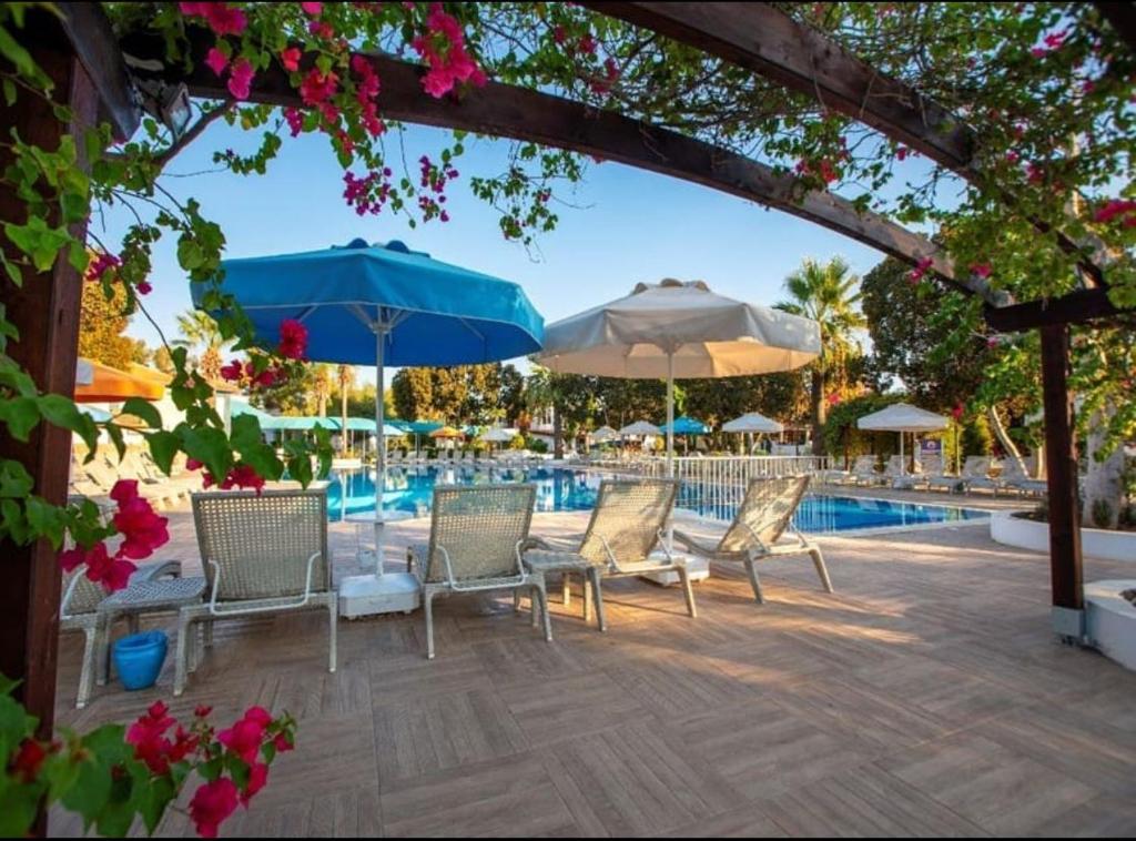 Фамагуста Merit Cyprus Gardens Seafront Resort & Beach & Casino ціни