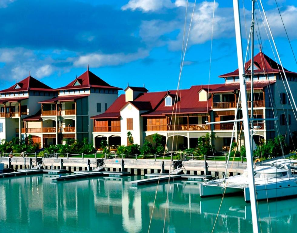 Сейшелы Eden Island Luxury Accommodation