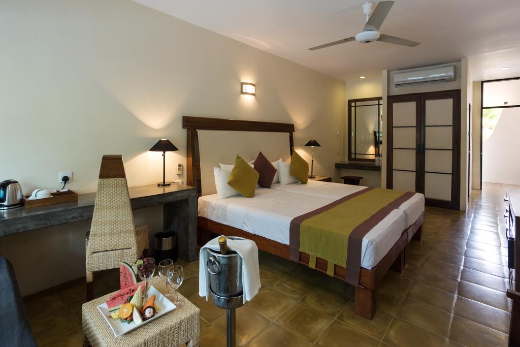 Nilaveli Beach Hotel Шри-Ланка цены