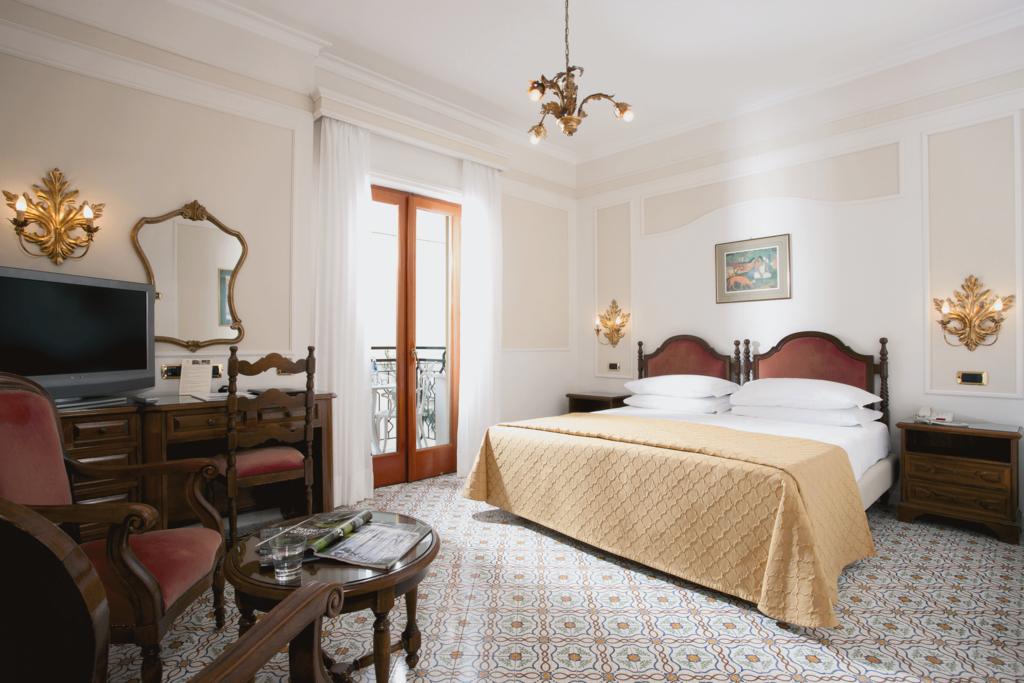 Zatoka Neapolitańska Grand Hotel De La Ville ceny