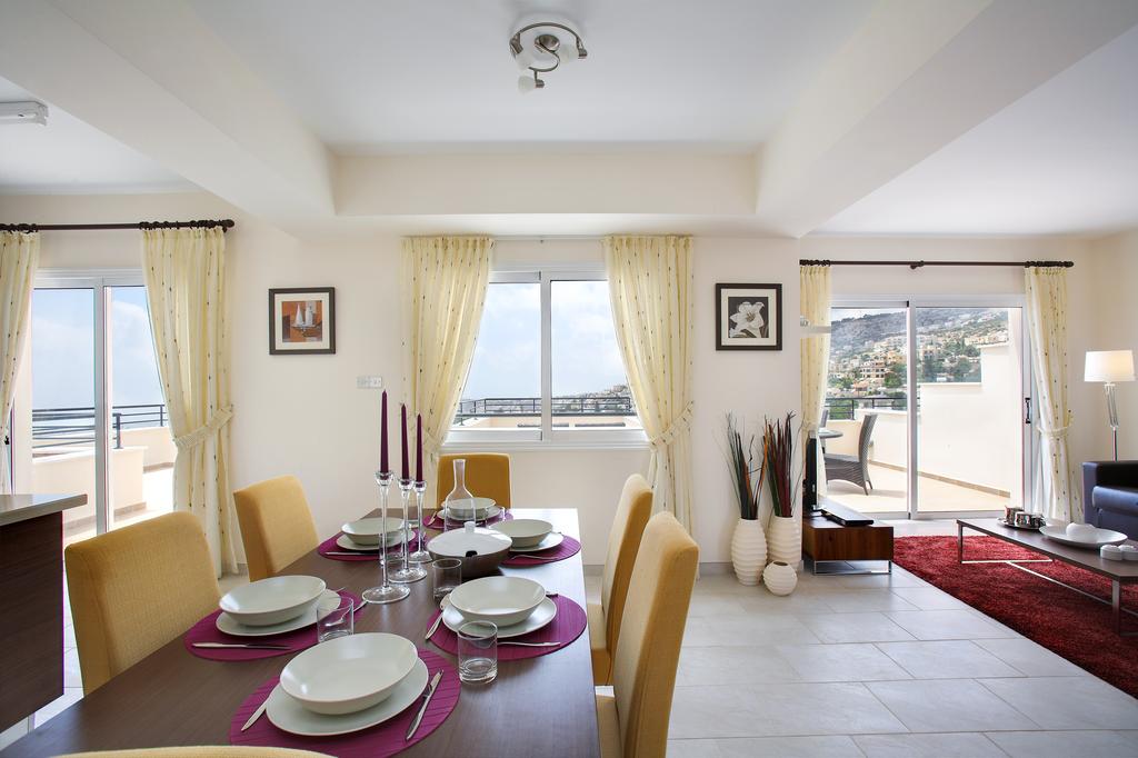 Горящие туры в отель Club Coral View Resort Пафос Кипр