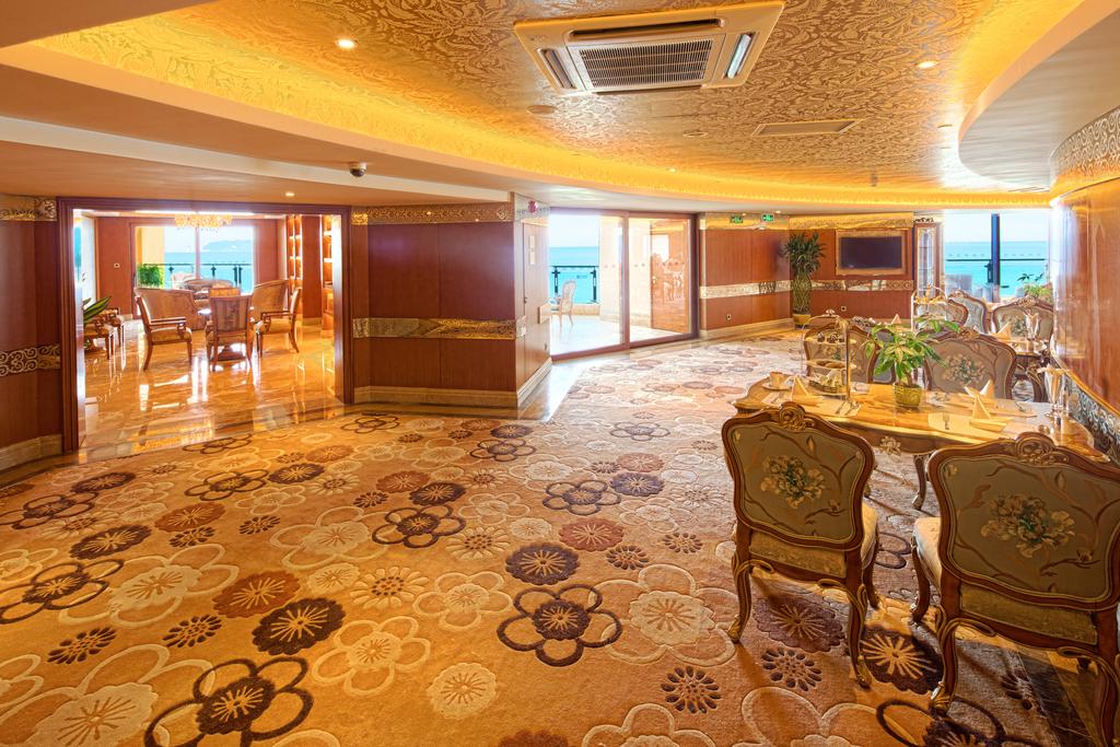 Горящие туры в отель Sheraton Sanyabay Resort Санья Китай