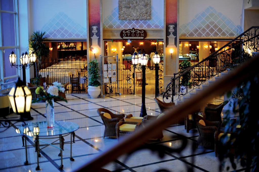 Відгуки про готелі Amwaj Oyoun Hotel & Resort