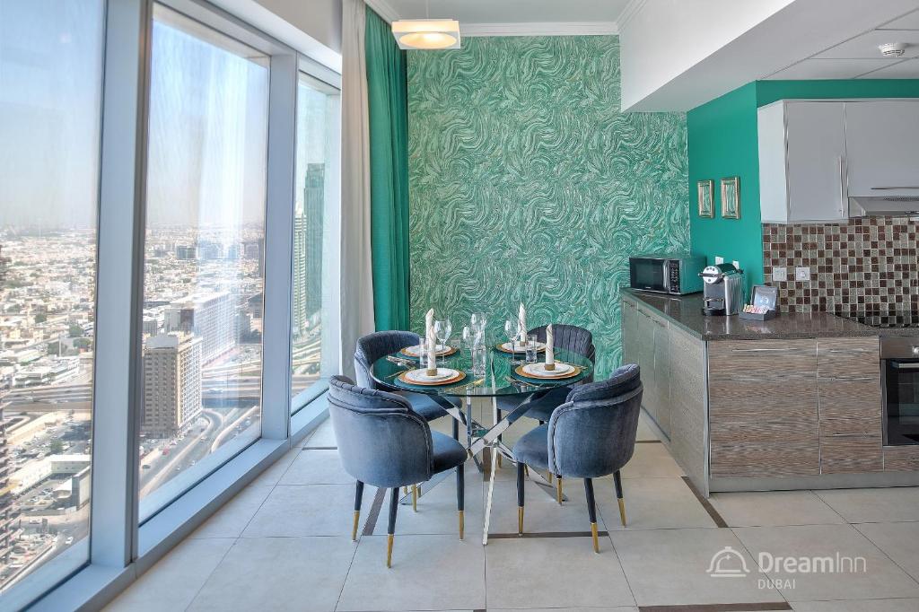 Отдых в отеле Dream Inn Apartments-48 Burj Gate Luxury Homes