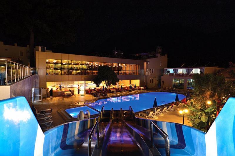 Odpoczynek w hotelu Rios Latte Beach Hotel (ex. Synosse)