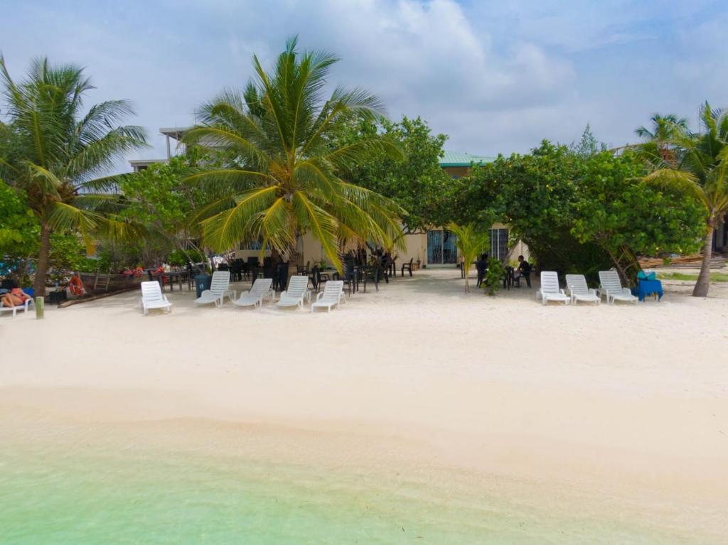 Hotel, Maldives, Kaafu Atoll, Crown Beach Hotel Guest House
