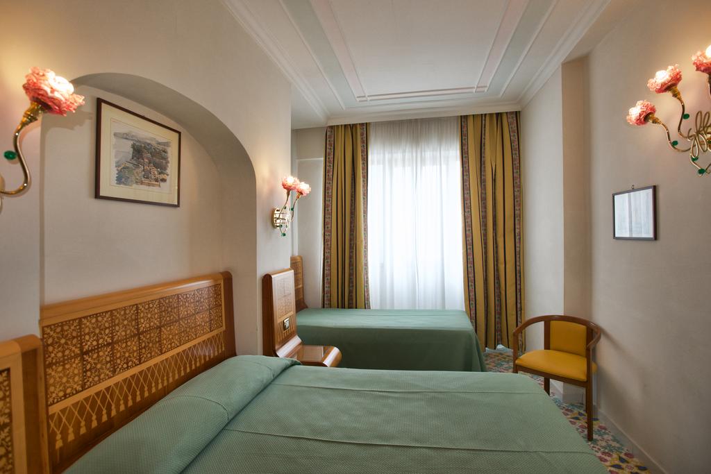 Grand Hotel Flora, Неаполитанский залив цены